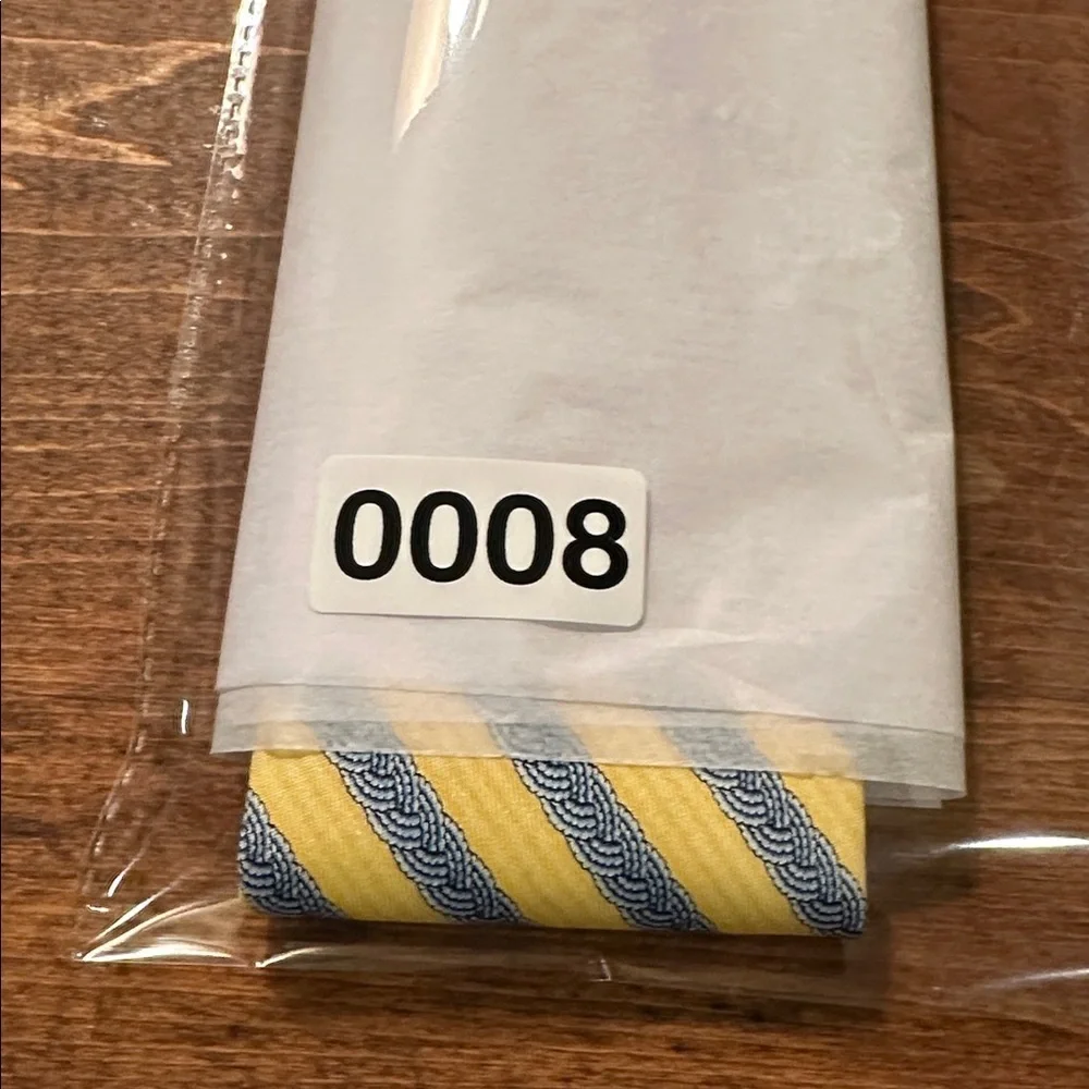 Vineyard Vines Yellow and Blue Striped Tie